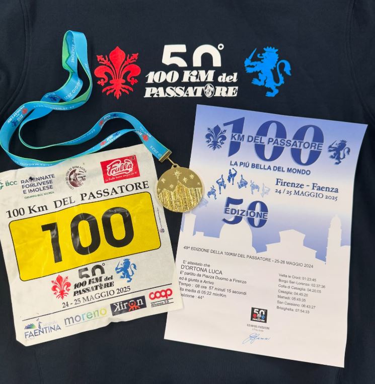 la foto della medaglia e dell'attestato di Luca D'Ortona 100 Km Passatore